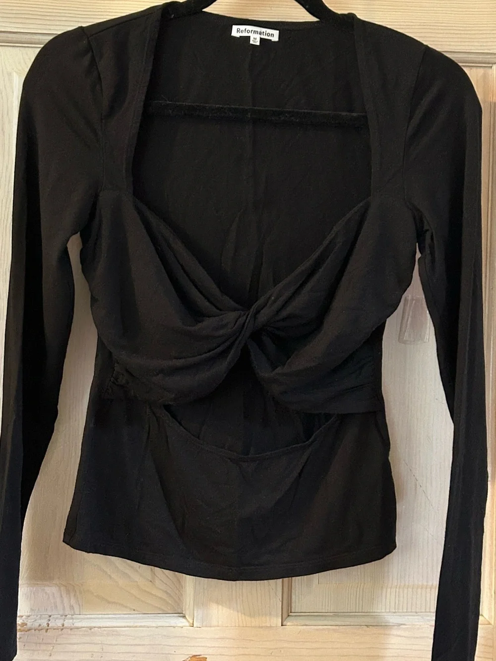 REFORMATION Aero Knit Top in Black. Women’s Medium